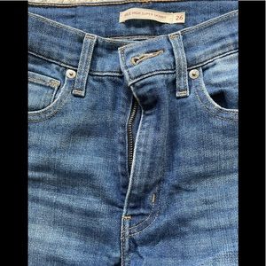 Lexi’s mile high skinny Jean